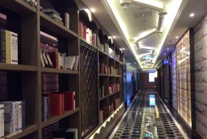 酒与水的联合销售方法（融合策略：酒品与水的跨界营销新路径）