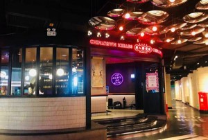 卖酒销售破冰话术（酒品销售：巧妙破冰与顾客建立沟通桥梁的实战话术）