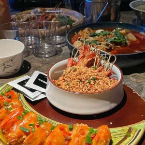 杭州职场风尚：KTV包厢内商务休闲着装指南